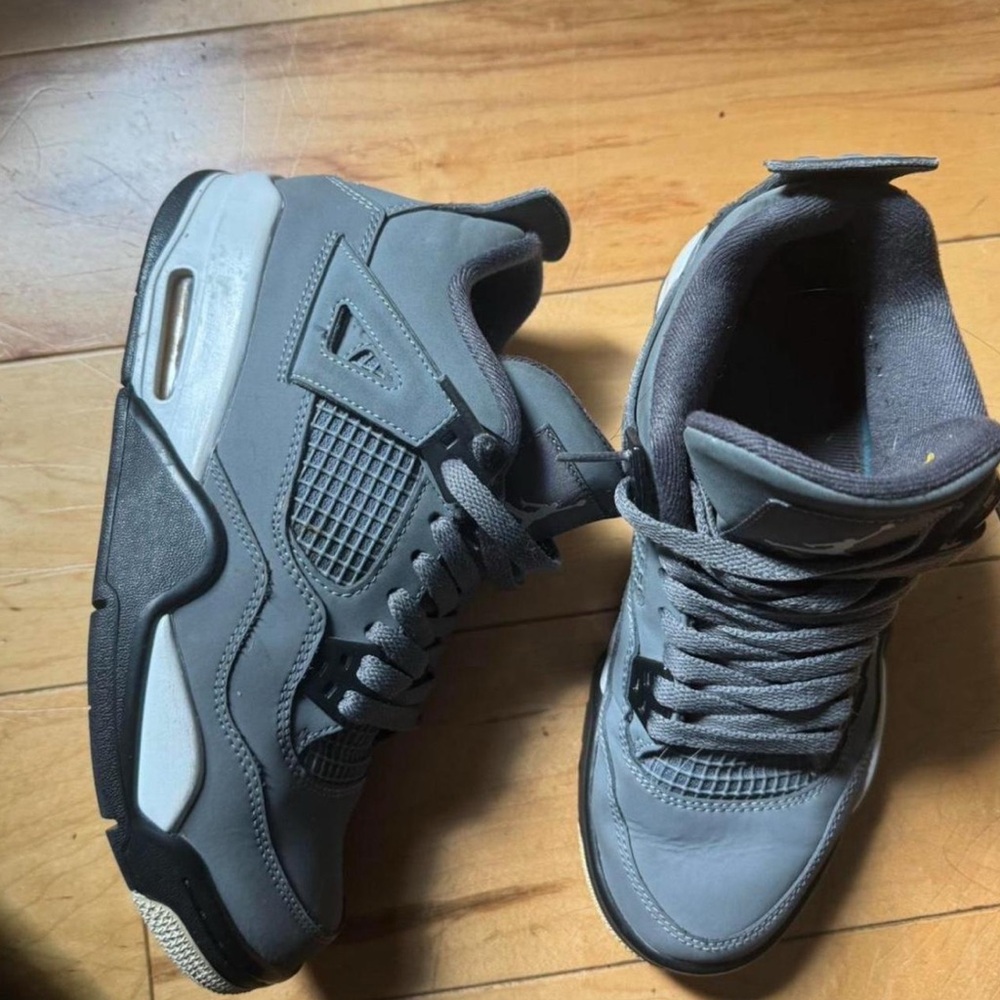 JORDAN COOL GREY 4s